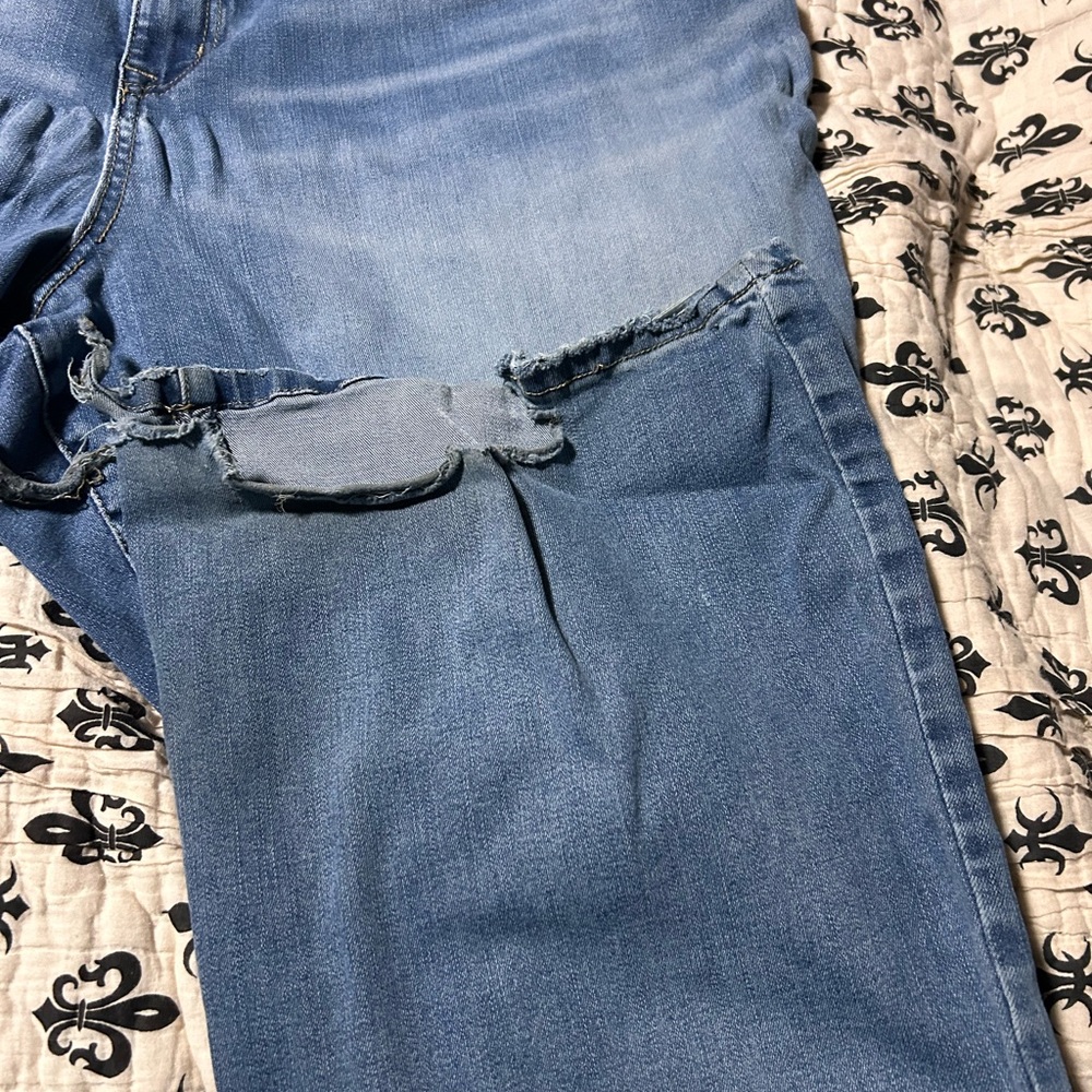 Torrid Classic Blue Denim Jeans - Picture 3 of 7
